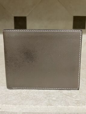Hermès Bi-Fold Leather Wallet